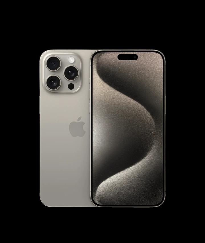 iPhone 15 Pro Max — натуральный титан